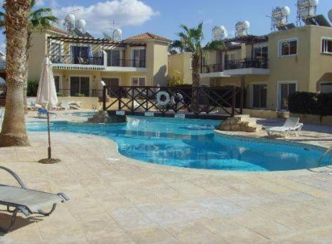 Sirena Sunrise Prestige Apartments Paphos Exterior foto