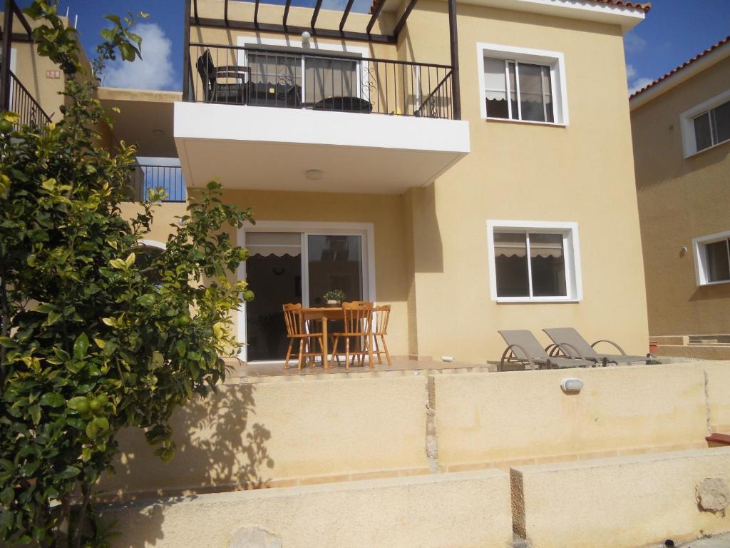Sirena Sunrise Prestige Apartments Paphos Exterior foto